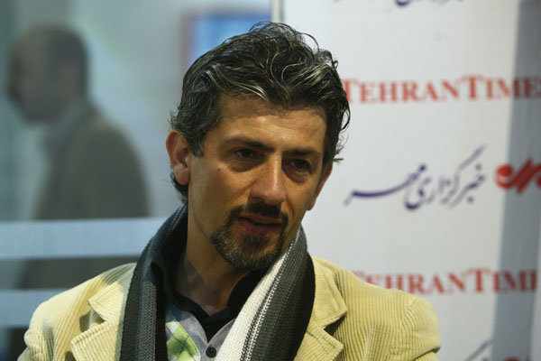 گلایه سیروس همتی از تالار وحدت