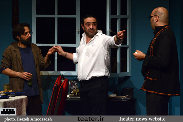 سید محمد خاتمی به تماشای «اسم» نشست