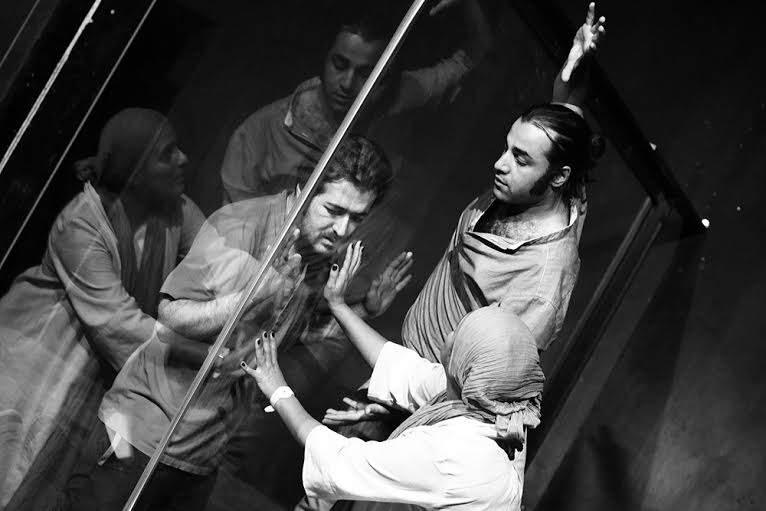 «زیرزمین» تا پایان هفته روی صحنه است.