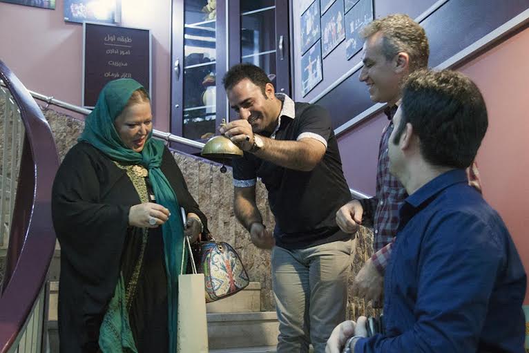 افتتاح نمایش «پیرمرد و ببر» با حضور بهاره رهنما