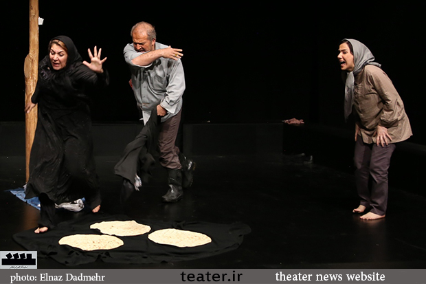 در «سعادت لرزان مردمان تیره روز» به اجرای به‌ روزتری رسیده ایم