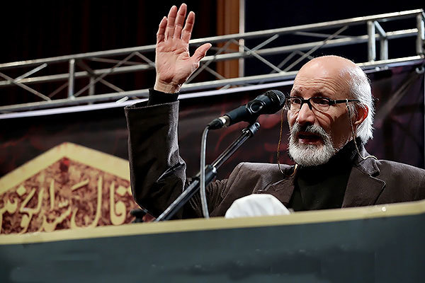 خلاء نبود مکانی برای ارائه آثار سنتی