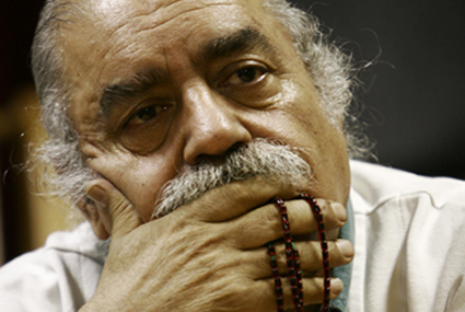 بهزاد فراهانی «گل و قداره» را بعد از 16 سال به صحنه میبرد بهزاد فراهانی «گل و قداره» را بعد از 16 سال به صحنه میبرد