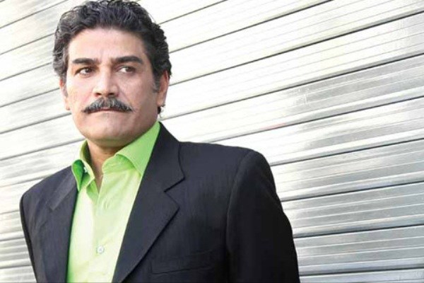 میکائیل شهرستانی دو تئاتر را هم زمان اجر می‌کند