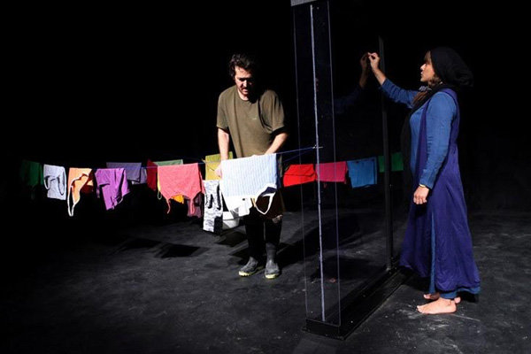 «زیرزمین» در باران اجرا می‌شود