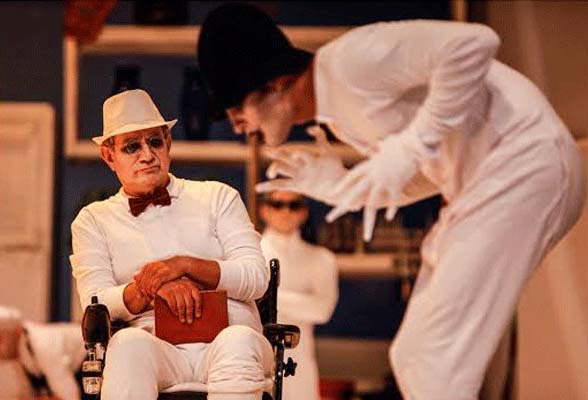 اجرای «کالیگولا» تمدید شد