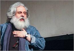 محمد رحمانیان: برای ˝روز واقعه˝ قوی‌ترین تیم‌ بازیگری را انتخاب کردم