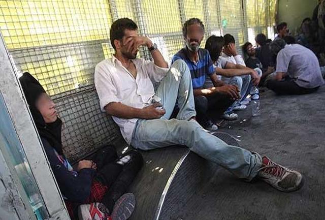 تجمع کارتن خواب‌ها مشکل تئاتر شهر!