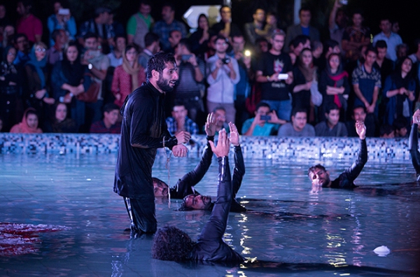 هنرمندان به تماشای «دریادلان» نشستند