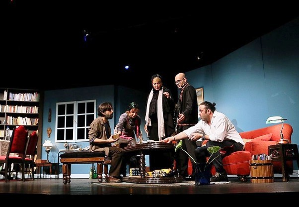 لیلی رشیدی «اسم» را به شیراز می‌برد