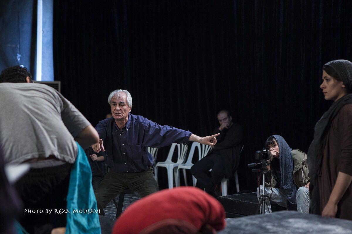 عکس‌هایی از تمرین آخرین تئاتر علی رفیعی