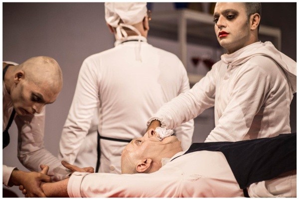 امشب اخرین اجرای «کالیگولا»