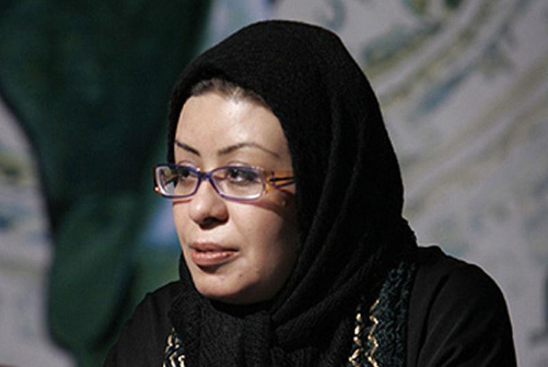 چیستا یثربی «کم‌کم نگاه می‌کنی» را کارگردانی می‌کند