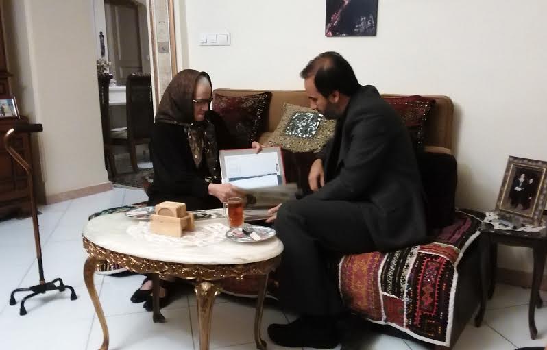 مهدی شفیعی به عیادت ملکه رنجبر رفت مهدی شفیعی به عیادت ملکه رنجبر رفت