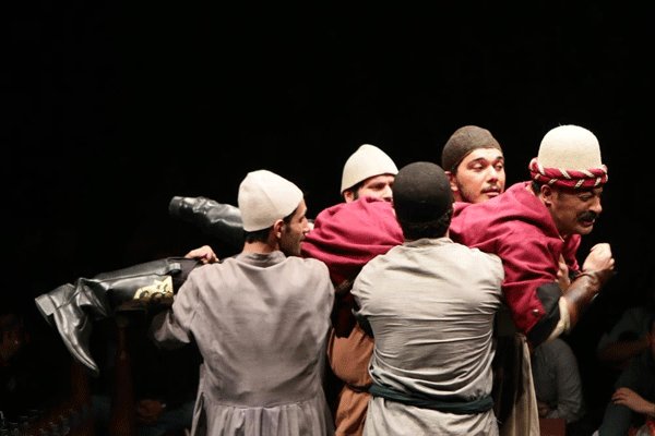 «بوقلمون» به تئاترشهر رسید