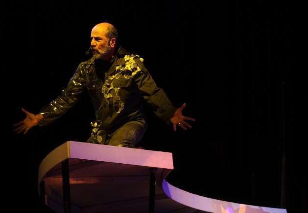 رزرو اینترنتی و رایگان بلیط نمایش «اروند خون»