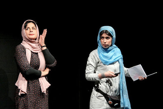 «بهمن» به «نقد تئاتر» می‌رود