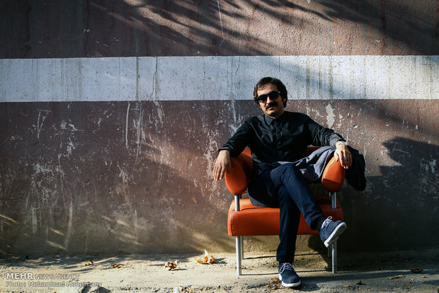 سجاد افشاریان «اسکارلت دهه شصت» را به برج آزادی می‌یرد