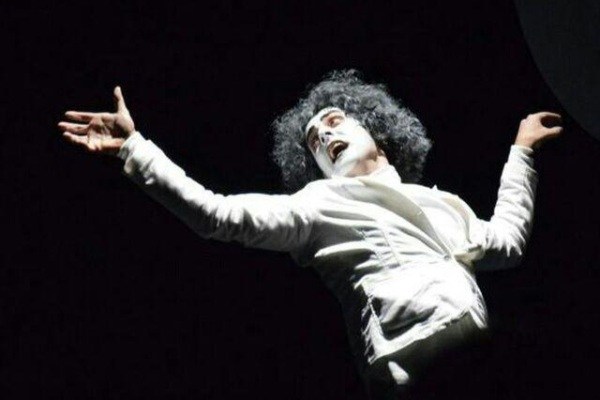 زنگ تئاتر فیزیکال «اعوجاج» به صدا درآمد