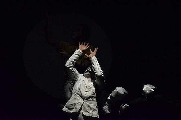 «اعوجاج» برای دانشجویان رایگان اجرا می‌شود