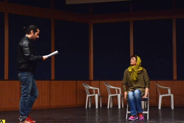 مسابقه عکاسی برا نمایش «شیر در زنجیر»