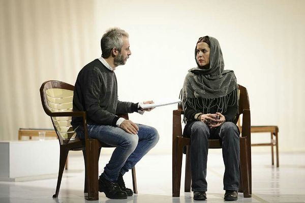 «نگاه‌مان می‌­کنند» در ایرانشهر به صحنه می‌­رود