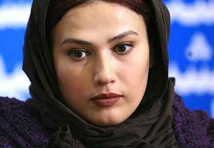 لادن مستوفی به گروه تئاتر آرش عباسی در ایتالیا اضافه شد