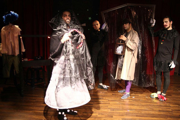 اجرای «خانه دلقک کجاست؟» آغاز شد