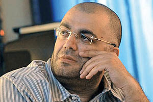 رضا حداد به تعطیلی سالن اجرای تئاترش اعتراض کرد