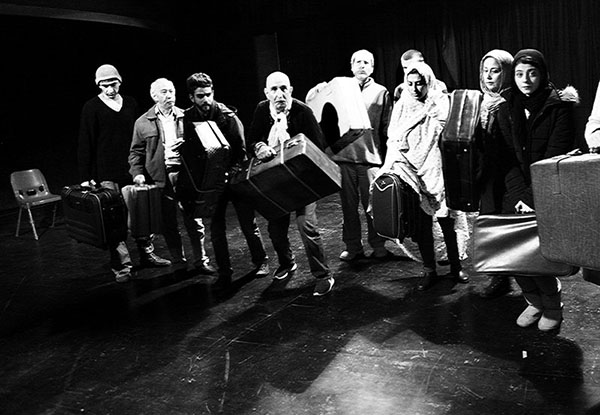 اجرای «چمدان» 24 بهمن به پایان می‌رسد