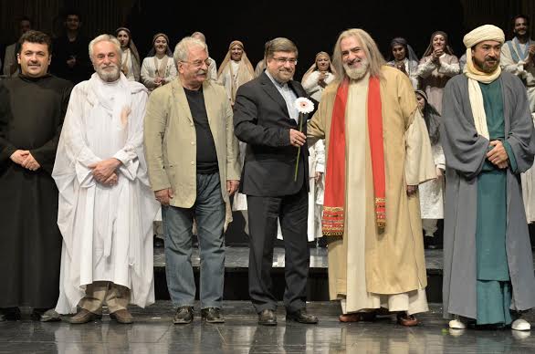 دستور داده ام حداکثر اعتبار بخش هنر را به تئاتر اختصاص بدهند دستور داده ام حداکثر اعتبار بخش هنر را به تئاتر اختصاص بدهند