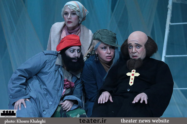 مرادخانی به دیدار ننه دلاور رفت