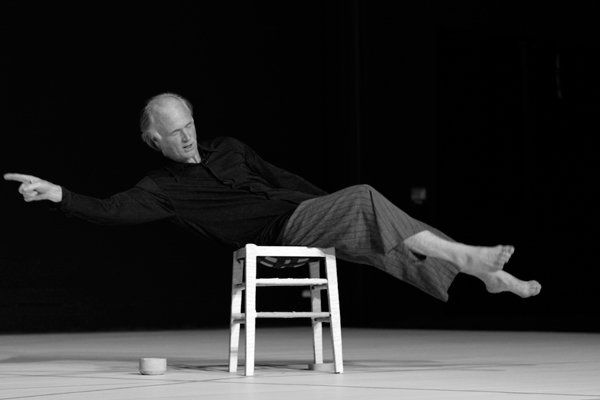 یک طراح حرکت انگلیسی در ایران کارگاه آموزشی برگزار میکند یک طراح حرکت انگلیسی در ایران کارگاه آموزشی برگزار میکند