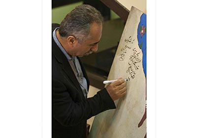 مسافرآستانه نمایش «گرگ دختر» را افتتاح کرد مسافرآستانه نمایش «گرگ دختر» را افتتاح کرد