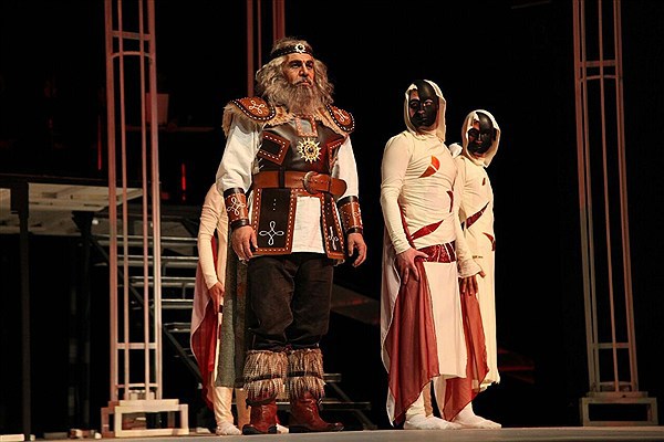 برنامه نقد تئاتر این هفته به «راه مهر راز سپهر» می‌پردازد