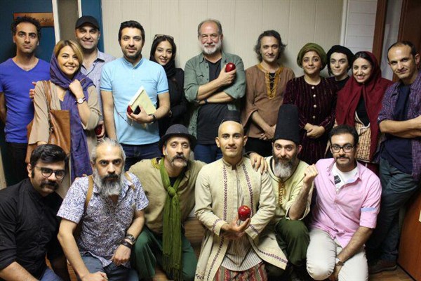 آتیلا پسیانی: نمایش«کچلو» سرشار از طراوت و انرژی است