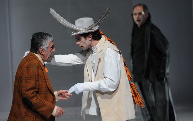 نقش‌های متفاوت این بازیگر را به یاد آورید