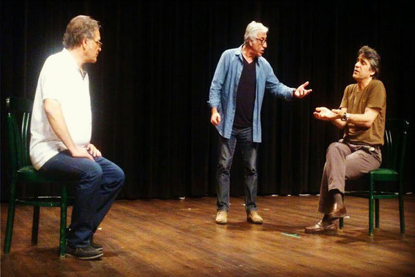 مسعود رایگان «دو مرد در يك اتاق» را با موضوع ایدز روی صحنه می‌برد