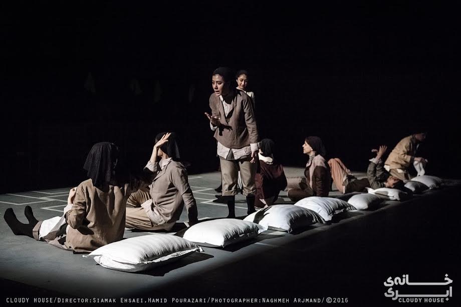 تماشاخانه ایرانشهر میزبان «خانه ابری» شد