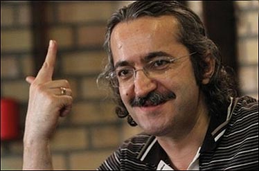 ماه در آسمان یا ماه در آب؟! ماه در آسمان یا ماه در آب؟!