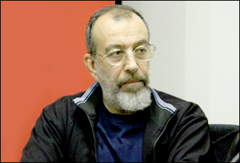 فرهاد مهندس پور 