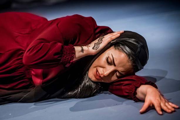 خرده روایت های نیمچه زنانه ای از زبان زیبا، جمیله و آنجلا