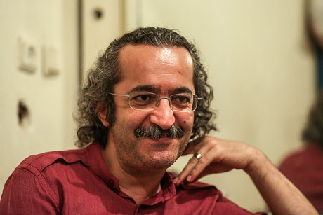 محمد یعقوبی «تنها راه ممکن» را اجرا میکند محمد یعقوبی «تنها راه ممکن» را اجرا میکند