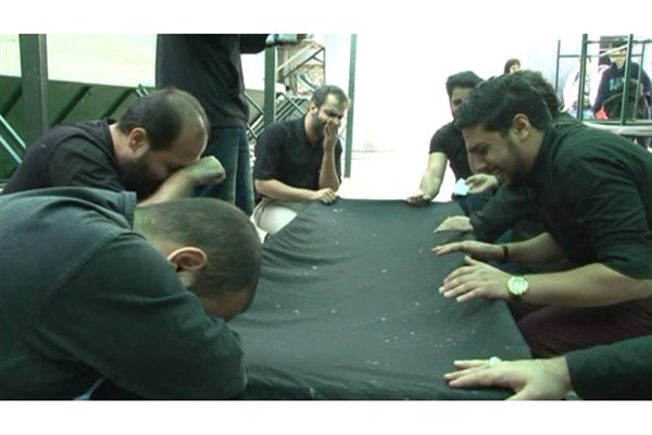 نمایش هیجان‌انگیز «U-Turn» در محوطه تئاترشهر