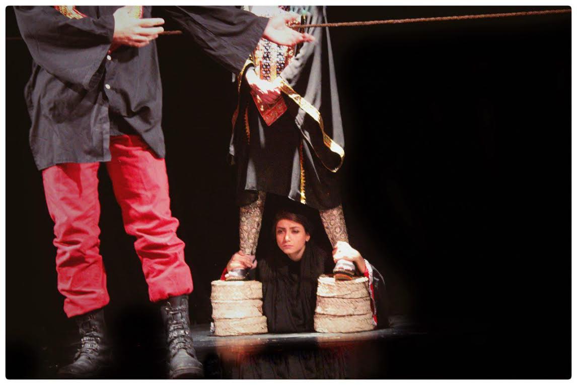 نمایش «مکبث زار» در دومین جشنواره مونیخ اجرا شد نمایش «مکبث زار» در دومین جشنواره مونیخ اجرا شد