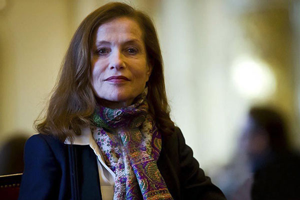 ایزابل هوپرت پیام روز جهانی تئاتر را قرائت میکند ایزابل هوپرت پیام روز جهانی تئاتر را قرائت میکند