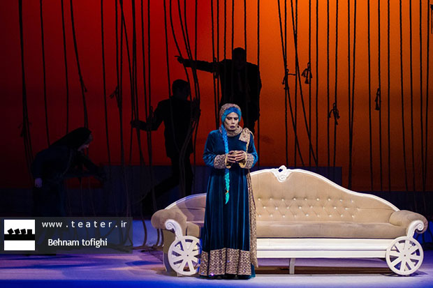 گفتوگو با حسین پاکدل کارگردان نمایش «کابوس حضرت اشرف» گفتوگو با حسین پاکدل کارگردان نمایش «کابوس حضرت اشرف»