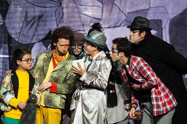 کودک را نباید دست کم گرفت / تئاتر تعریف خاص خودش را دارد کودک را نباید دست کم گرفت / تئاتر تعریف خاص خودش را دارد