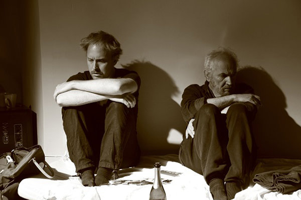 نمایش «روزن» به کارگردانی جواد عاطفه در سوئد اجرا می شود