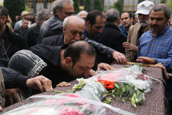 پیکر نقی سیف جمالی تشییع شد پیکر نقی سیف جمالی تشییع شد